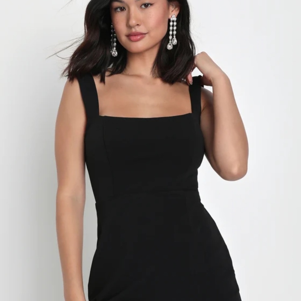 Lulu's Classic Black Square Neck Dress